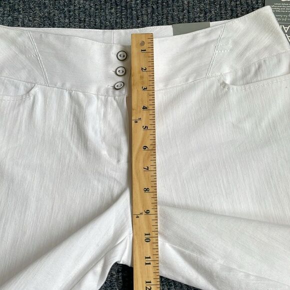 Maurices Women’s Stretch White Classic Fit Capris Sz 7/8 - Picture 7 of 9
